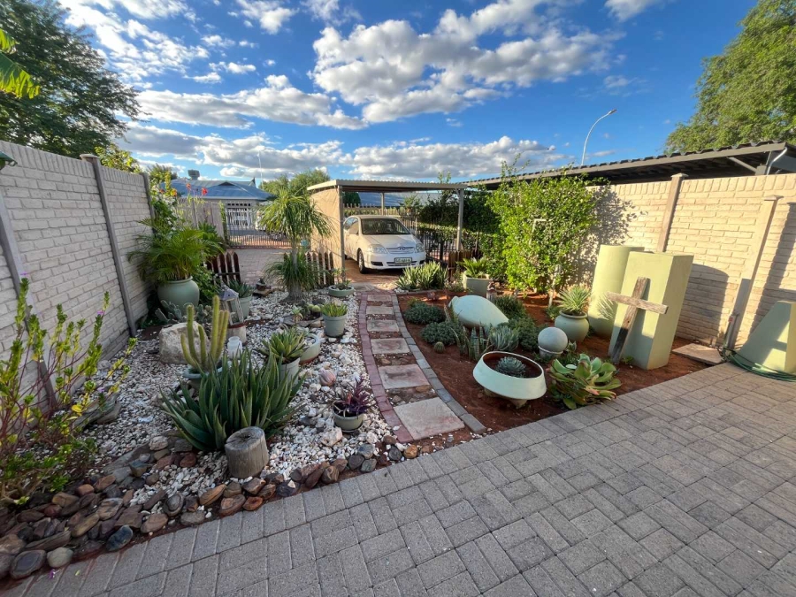 1 Bedroom Property for Sale in Keidebees Northern Cape